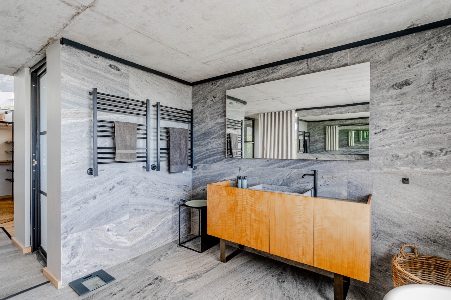 To Let 3 Bedroom Property for Rent in Camps Bay Western Cape